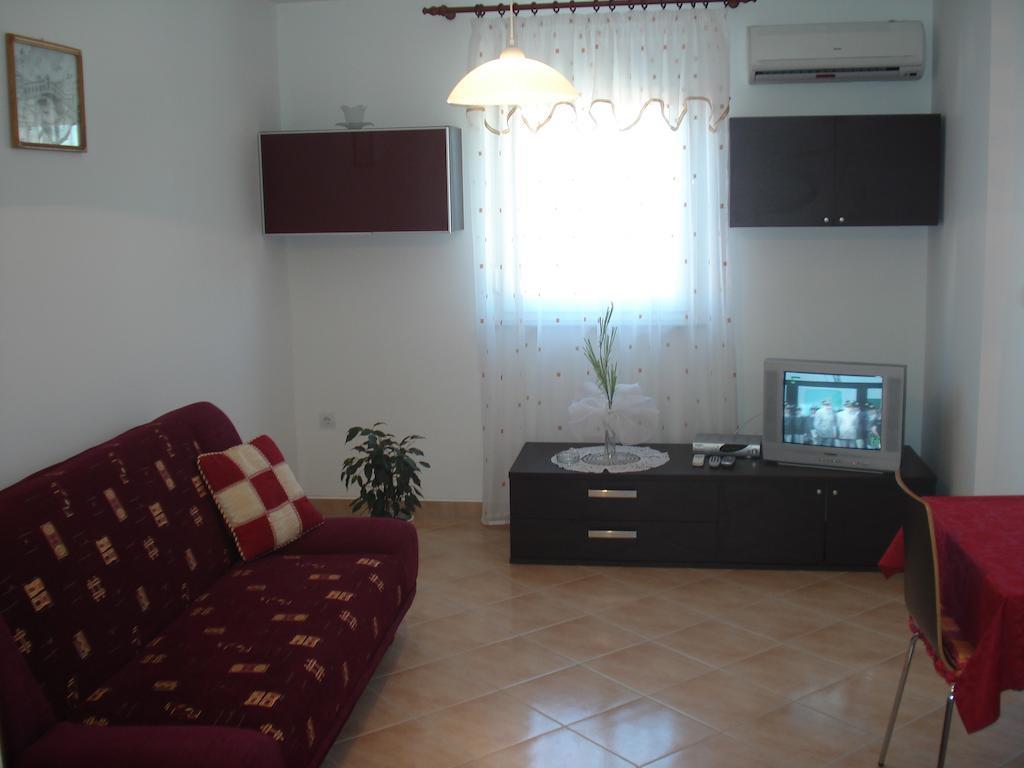 Apartments Buzleta II Fažana Стая снимка
