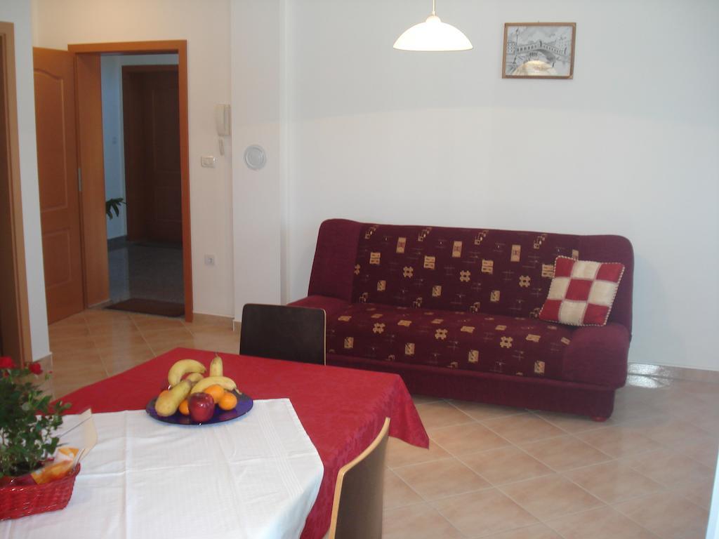 Apartments Buzleta II Fažana Стая снимка